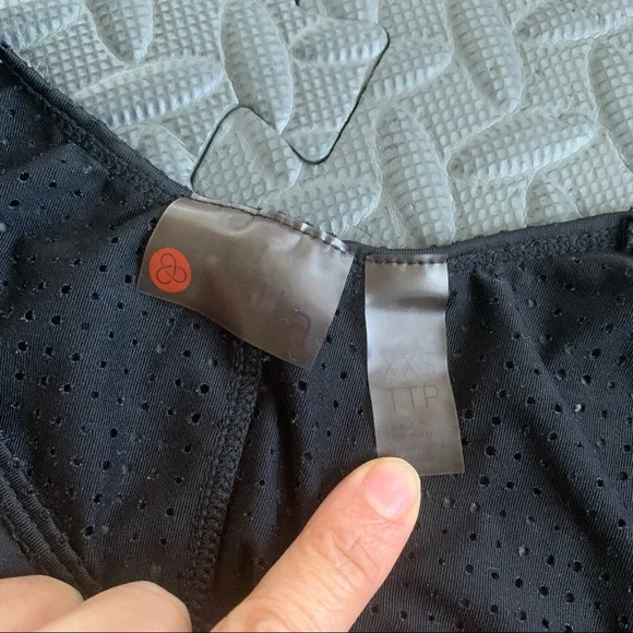 Zella black mesh workout tank XXS - Picture 2 of 2